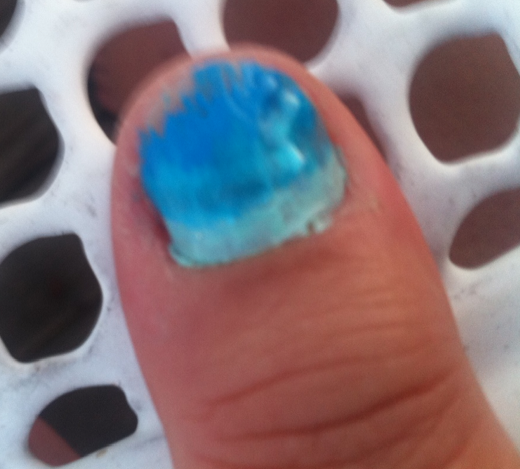 Step 6: For a fun twist on these ombre nails, add some sparkle to the very